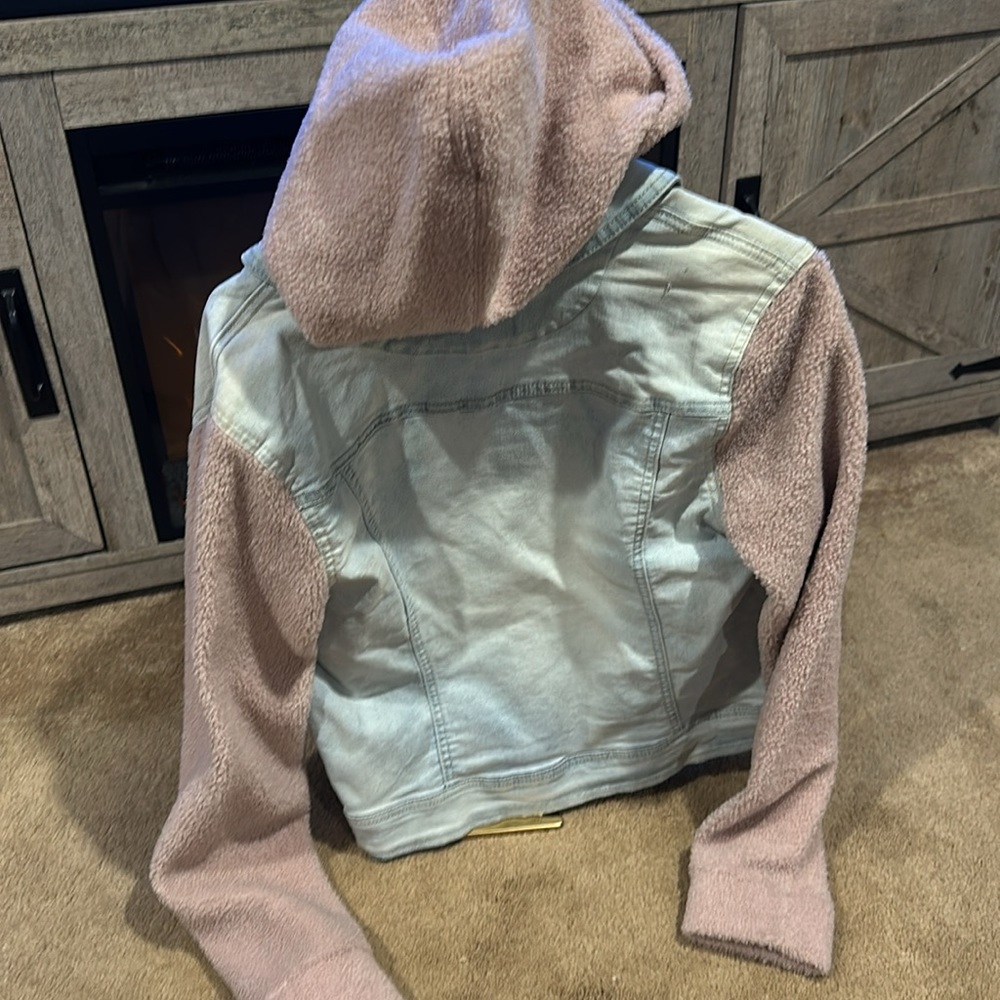 Pink jean jacket - Picture 2 of 2